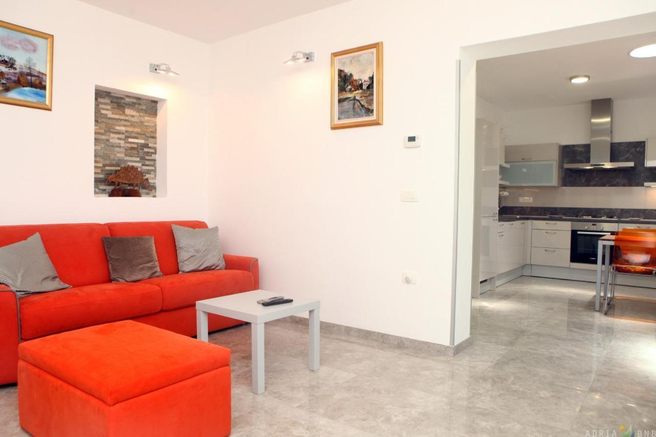 Classy Apartment With Garden View Laura Portorož Kültér fotó